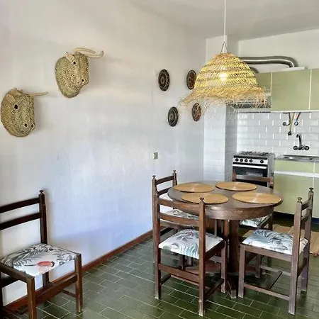 Apartamento A 2 Minutos A Pe Da Praia Quarteira