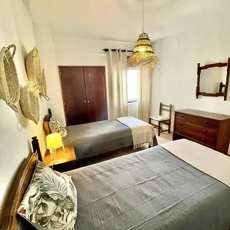 Apartamento A 2 Minutos A Pe Da Praia * Quarteira